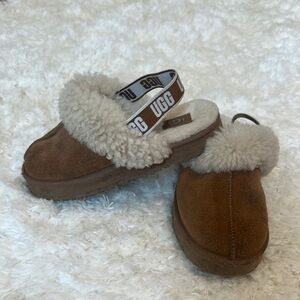 UGG Kids Brown Slippers with Cream Fur